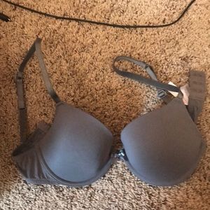 Xhilaration t-shirt Bra